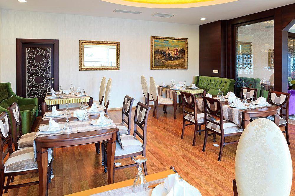Kronos Hotel Golbası Zewnętrze zdjęcie