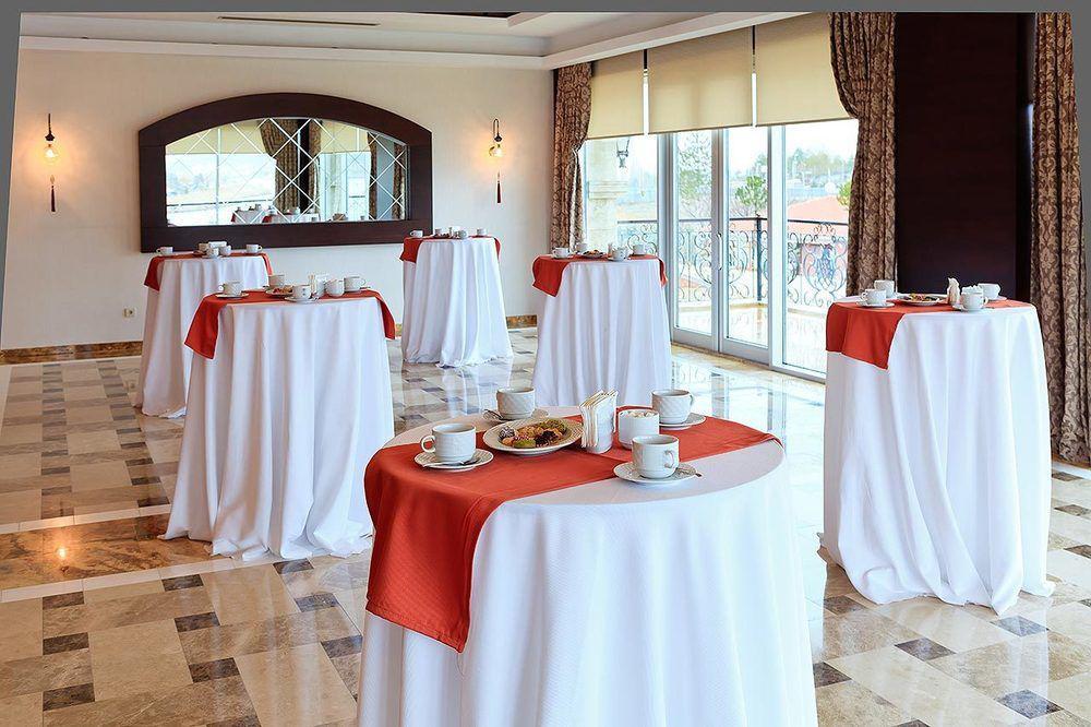 Kronos Hotel Golbası Zewnętrze zdjęcie
