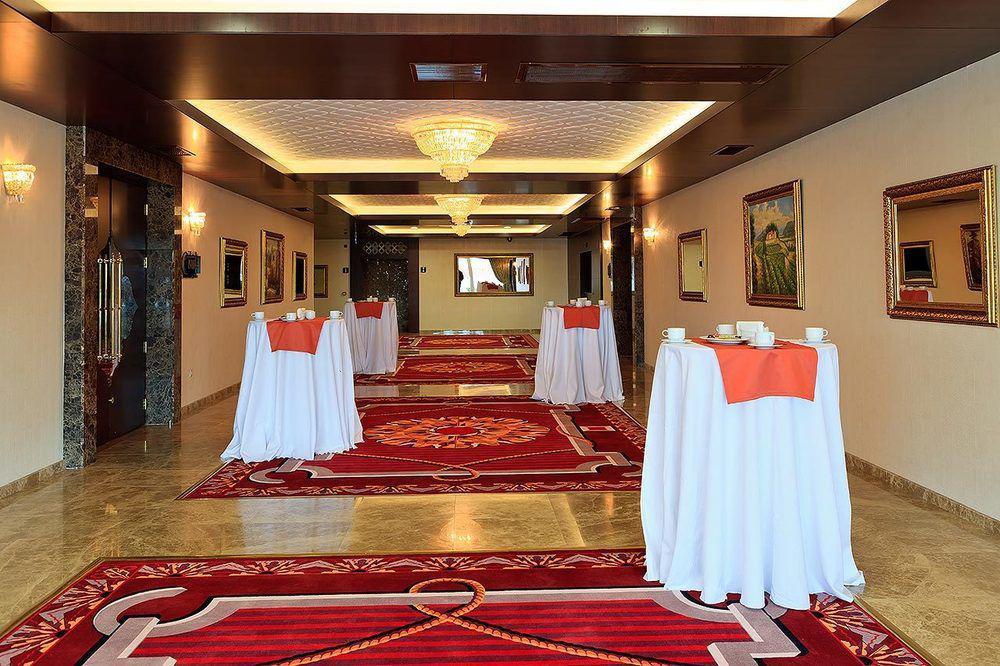 Kronos Hotel Golbası Zewnętrze zdjęcie